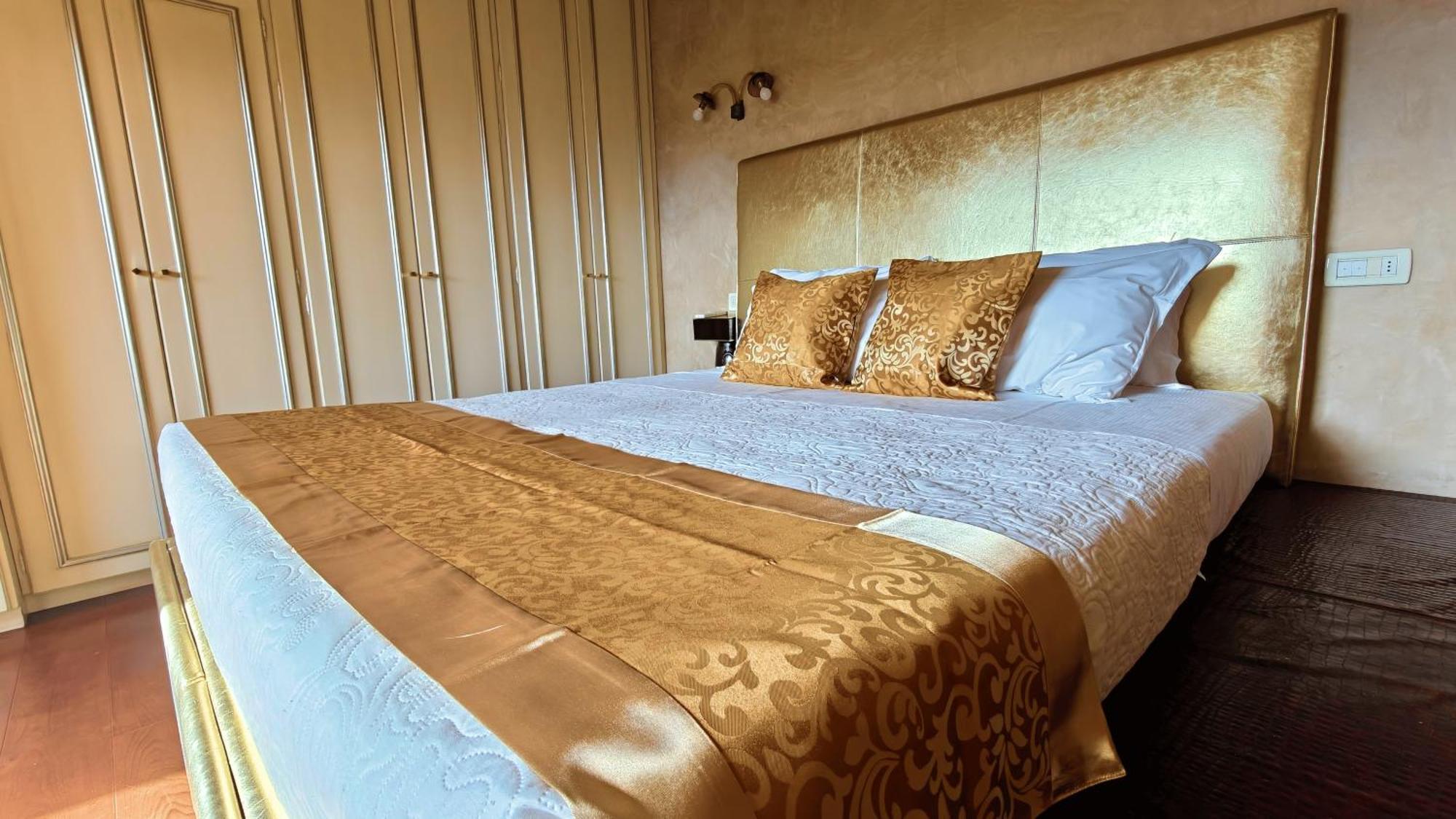 Opera Luxury