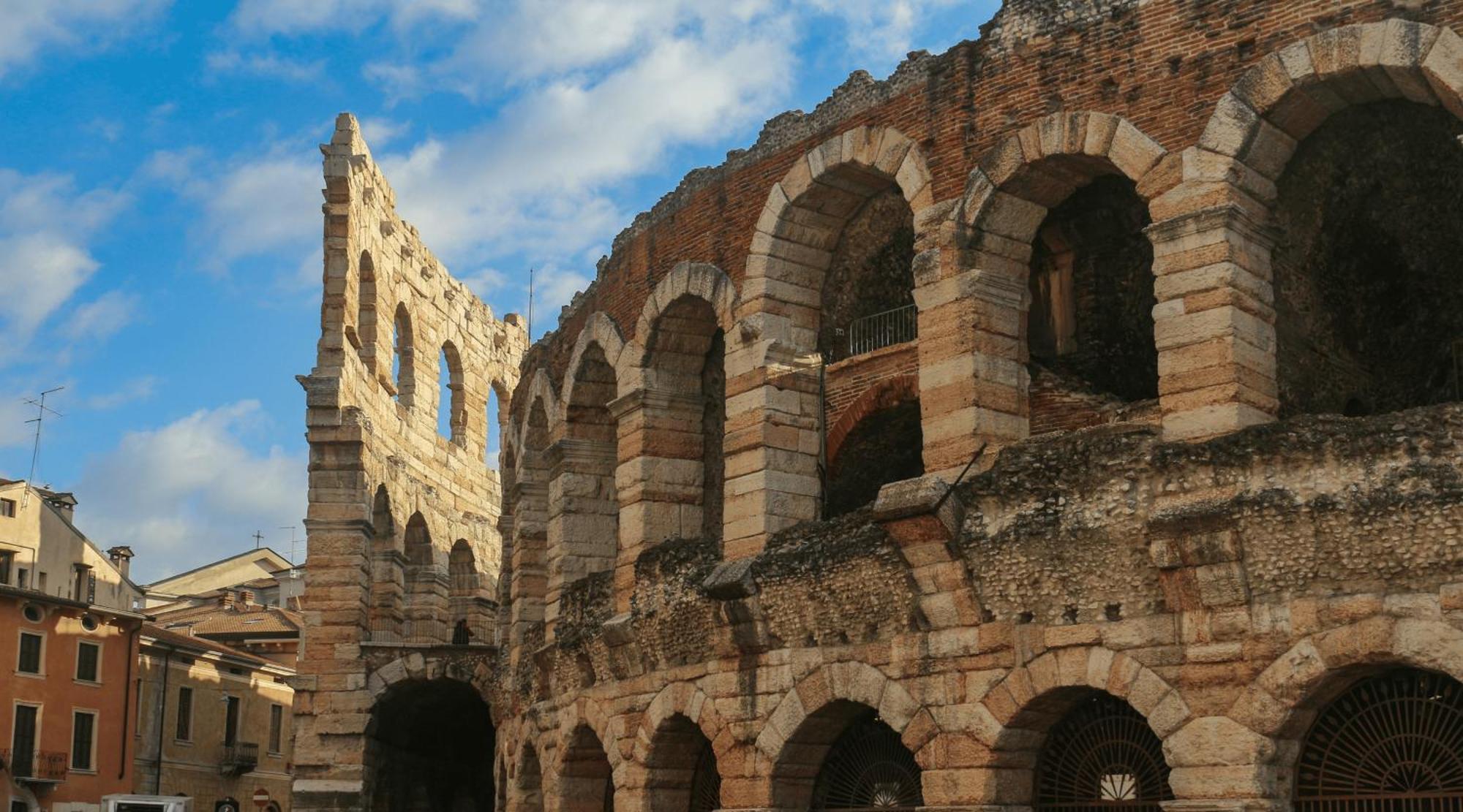 Opera Luxury * Verona
