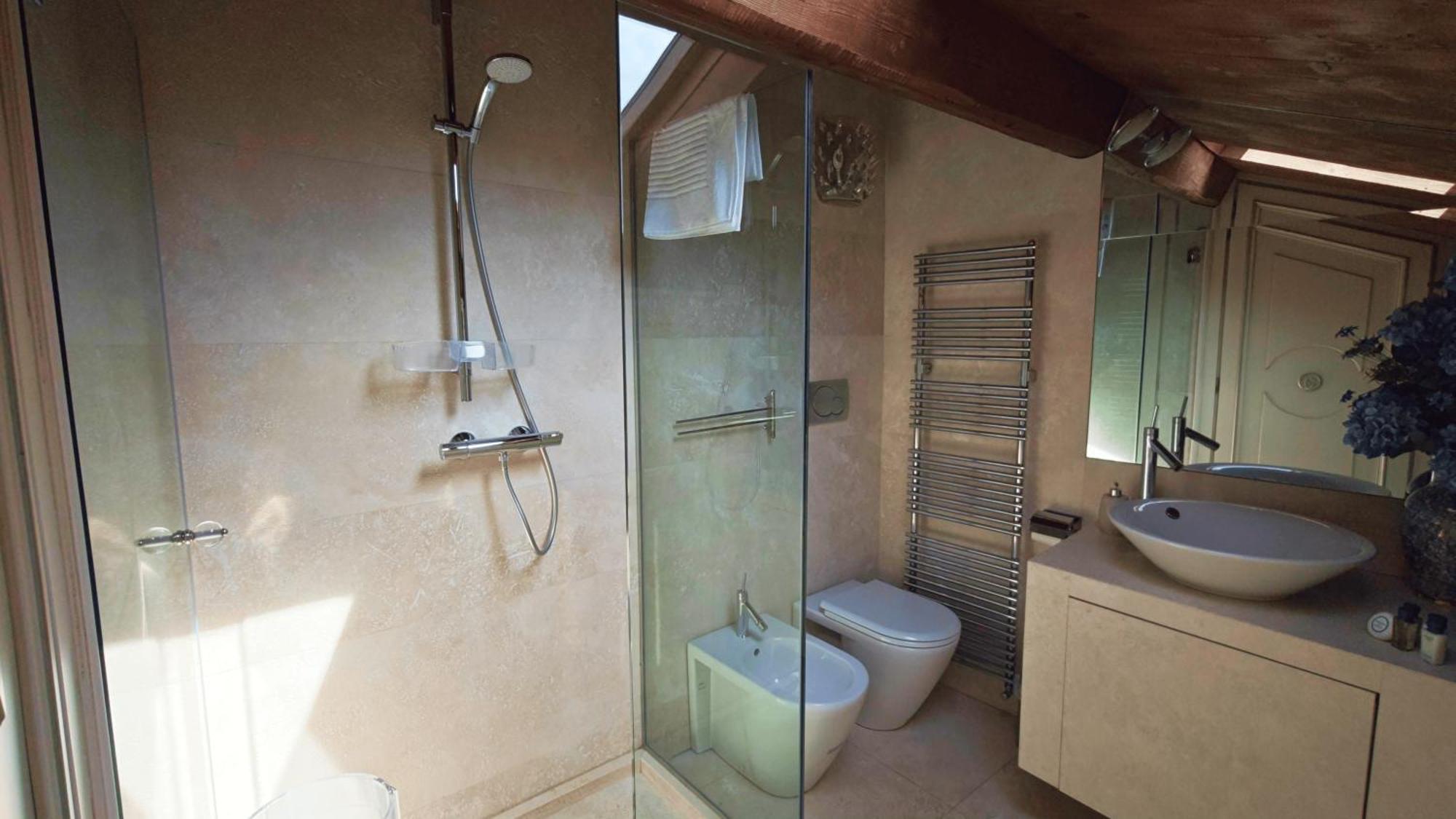 Apartment Opera Luxury